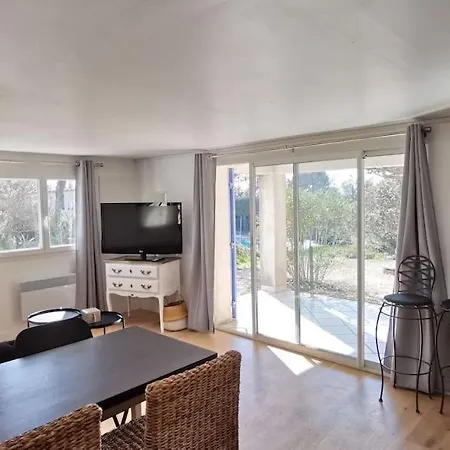 Holiday home Lower In A Provencal With Pool Hyeres